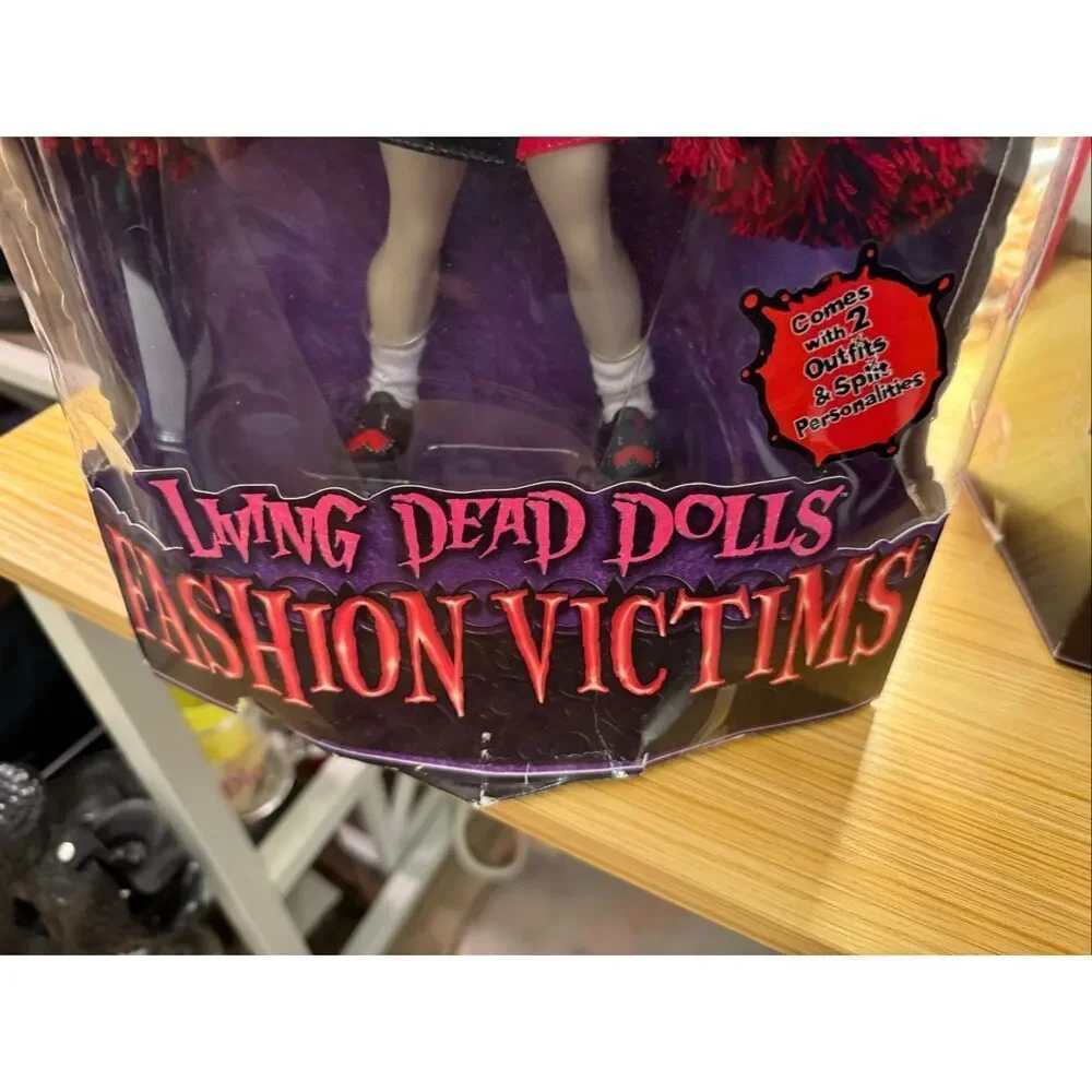 VINTAGE LIVING DEAD DOLLS FASHION VICTIMS 